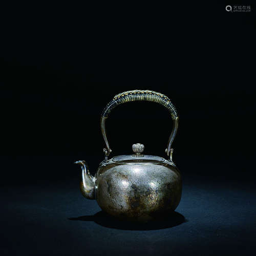 十九世纪 银壶