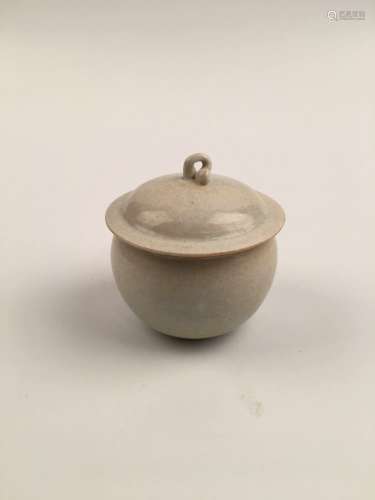Chinese Song Celadon Glazed Porcelain Jar
