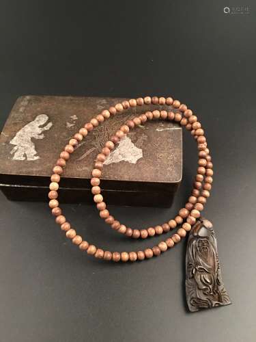 Chinese Old Chenxiang Necklace with Box