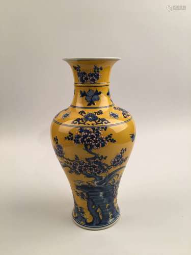 Chinese Blue  and Yellow Porcelain Vase