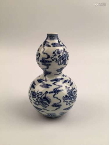 Chinese Blue and White Double Gourd Vase