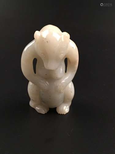 Chinese Han Dynasty White Jade Bear