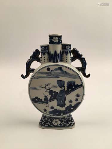 Chinese Ble and White Porcelain Vase