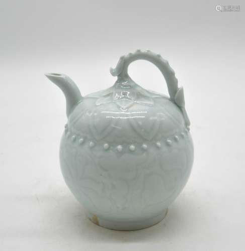 Chinese Ceramic Porcelain Water Dropper