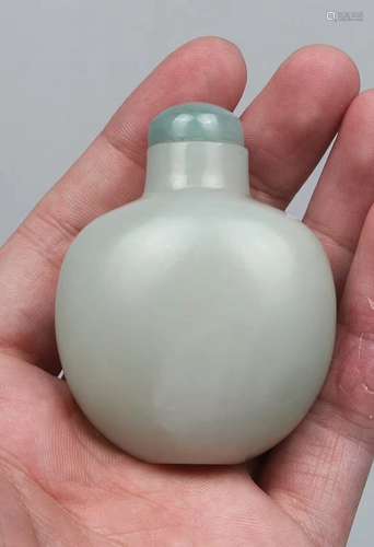 Chinese Jade Snuff Bottle