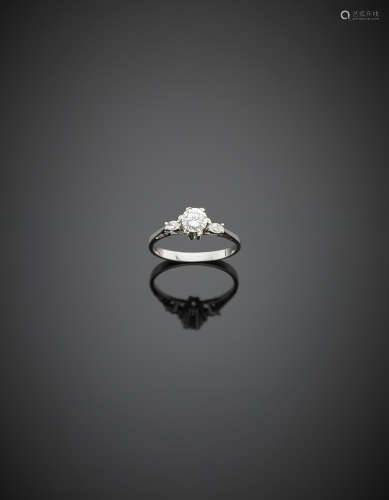 White gold ct. 0.45 circa diamond ring with marquise shoulders, g 2.50 size 16/56.