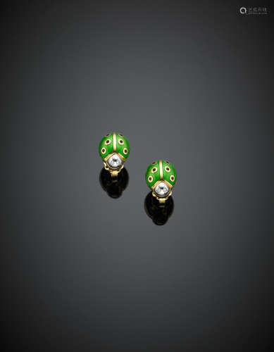 Bi-coloured gold diamond and enamel lady bug earrings, pierced to the back the word LOVE, g 8.20.