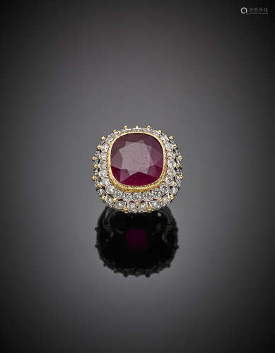 Bi-colored gold ct.14 circa ruby and diamond ring, g 18.50 size 13/53.