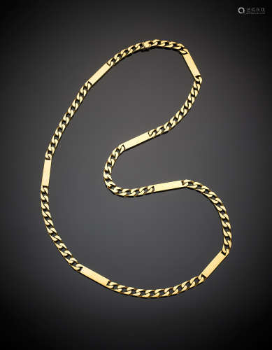 Long yellow gold groumette mesh necklace with rectangular spacers, g 221.6, length cm 93 circa. Marked 166 VI