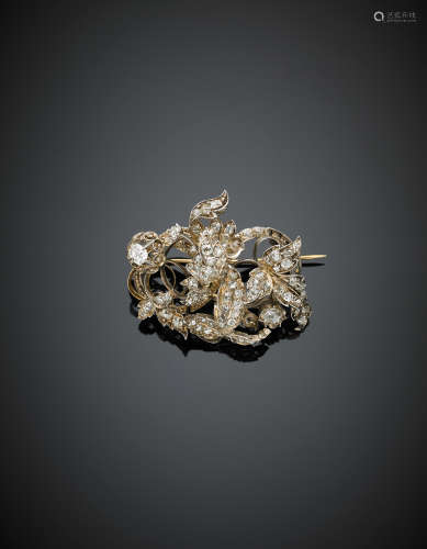 Yellow gold and silver old cut diamond floral brooch, g 16.60, length cm 4.20 circa.
