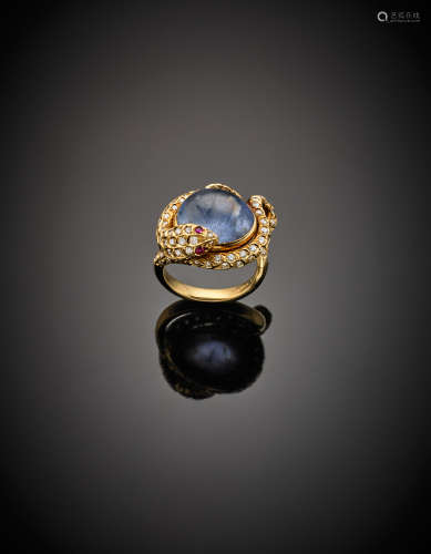 *MISSIAGLIAYellow gold oval cabochon ct. 16 circa sapphire and diamond coiled snake ring, g 14.60 size 14/54.