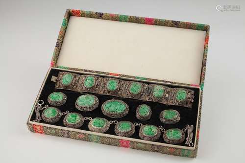 An old Chinese silver export Jadeite jewelry suite,An old Chinese silver export Jadeite jewelry suite