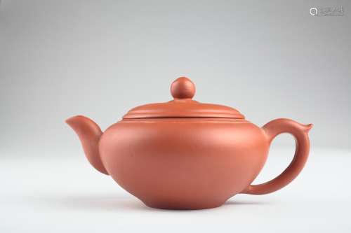 A Chinese Yixing tea pot - Jennings Collection,