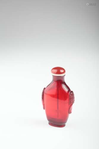 A Chinese red cherry glass snuff bottle,