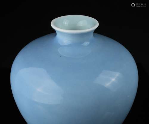 A Chinese robin's egg blue glaze meiping vase,