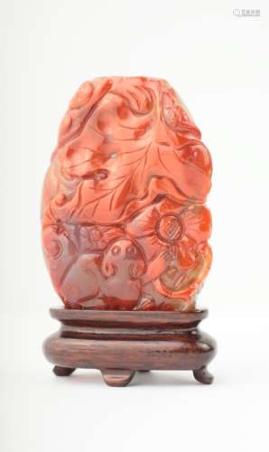 A Chinese agate snuff bottle,