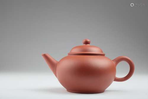 A Chinese Yixing Tea Pot - Jennings Collection