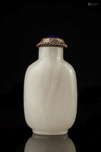 A Chinese white jade snuff bottle,