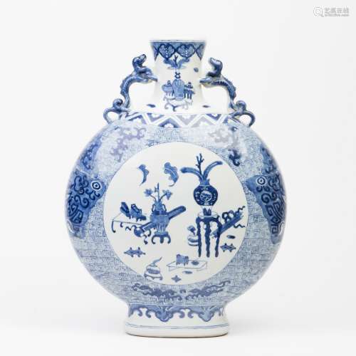 A BLUE AND WHITE MOON FLASK, QING DYNASTY
