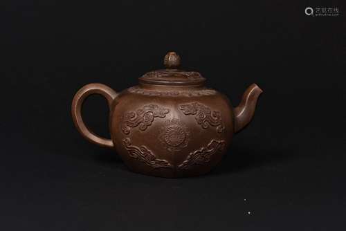 A 'DRAGON' ZISHA YIXING TEAPOT