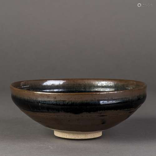 A COPPER BLACK-GLAZED BOWL