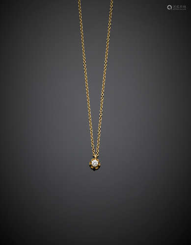 Yellow gold chain and ct. 0.30 circa diamond pendant, g 5.06, length cm 42 circa.