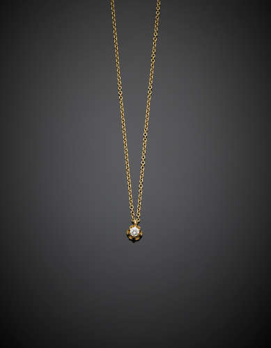 Yellow gold chain and ct. 0.30 circa diamond pendant, g 5.06, length cm 42 circa.