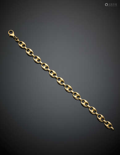 Yellow gold marine chain bracelet, g 26.10, length cm 20.10 circa.