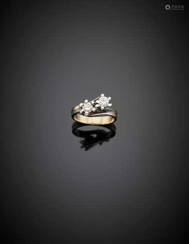 Yellow gold crossover ring with two ct. 0.25 circa diamonds, g 4.75 size 13/53.