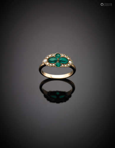 Yellow gold green gems and pearl ring, g 2.88 size 16/56.