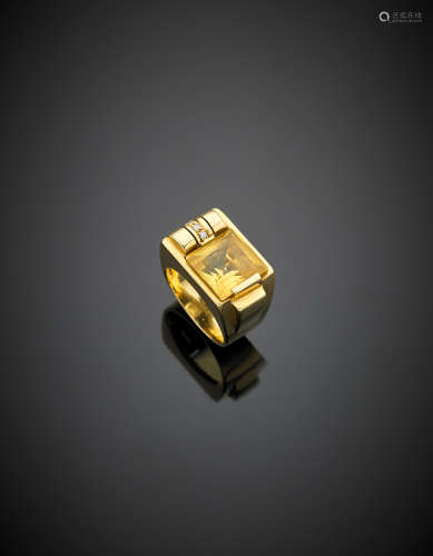 Yellow gold square citrine quartz band ring accented with diamonds, g 18.10 size 16/56.