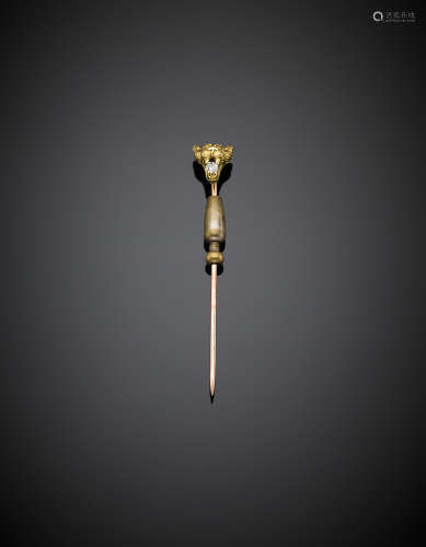 Yellow gold old mine diamond leopard hat pin, the pin in red gold, net g 2.30. In original case