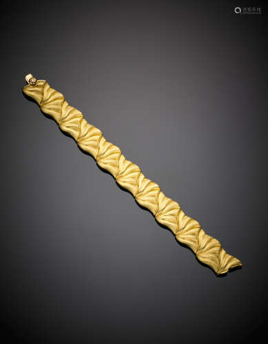 *SIGNORETTIYellow glazed gold modular bracelet, g 52.16, length cm 19 circa.