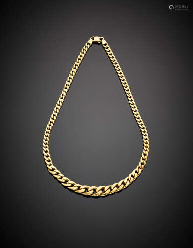 URBANOYellow gold groumette mesh graduated necklace, g 21.15, length cm 38.50 circa. Signed in italic URBANO