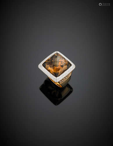 *Yellow pinkish gold band ring with a great cushion shape composite cut smoky citrine quartz surrounded by colourless and brown diamonds, in all ct. 3.00 circa, g 23.70 size 19/59.