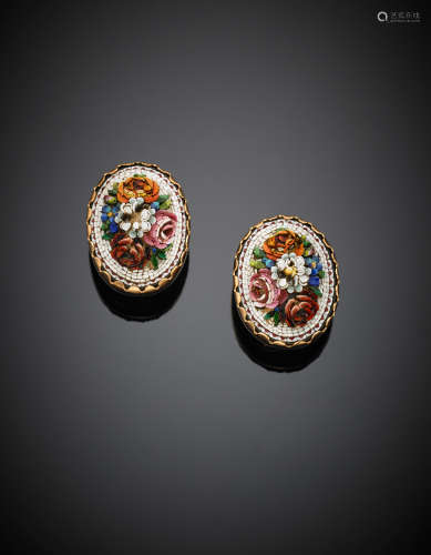 Yellow reddish gold floral micromosaic earclips g 10.40. (slight defects)