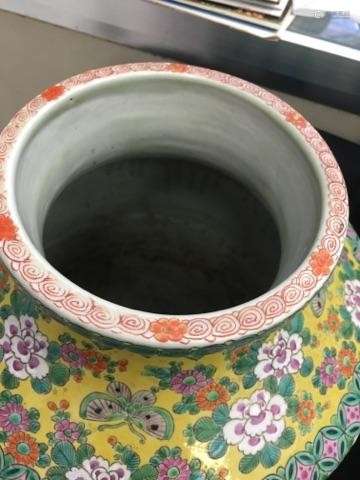 Qing Chinese Family Rose Porcelain Baluster Vase 18