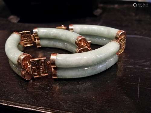 Large 14K Gold Natural Chinese Green Jade Bracelet 7.5