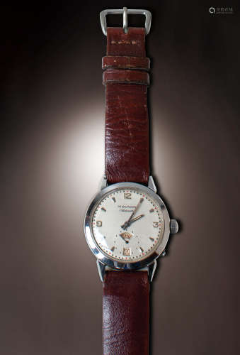 60年代  MOVADO日月歷小三針上鍊腕錶