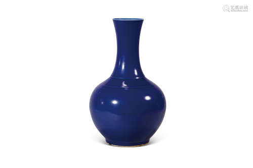 清光绪  霁蓝釉赏瓶