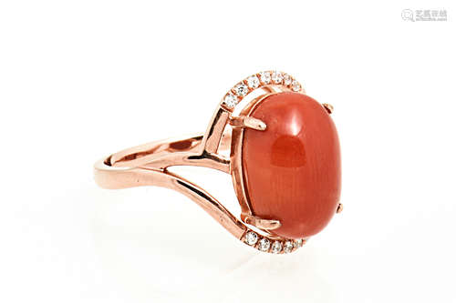 CORAL RING WITH DIAMONDS