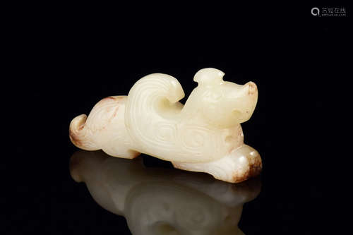 WHITE JADE CARVED 'MYTHICAL BEAST' ORNAMENT