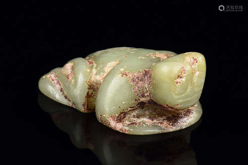 JADE CARVED 'MYTHICAL BEAST' ORNAMENT