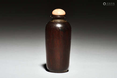 HORN CARVED SNUFF BOTTLE