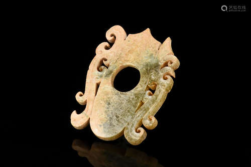 ARCHAIC JADE CARVED CHICKEN-HEART SHAPED PENDANT