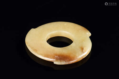 ARCHAIC JADE CARVED DISC ORNAMENT, XUANJI