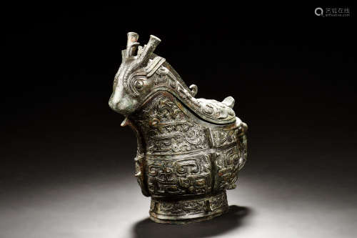 ARCHAIC BRONZE CAST 'MYTHICAL BEAST' RITUAL VESSEL
