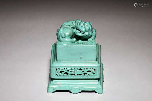 TURQUOISE GLAZED SEAL STAMP AND STAND