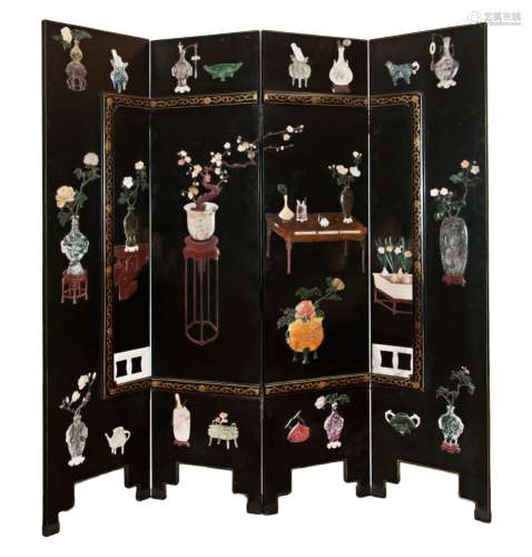 FOUR LACQUER AND STONE INLAID PANELS漆器嵌八寶四扇屏風