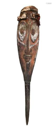 PAPUA NEW GUINEA LONG WOOD CARVED HEAD